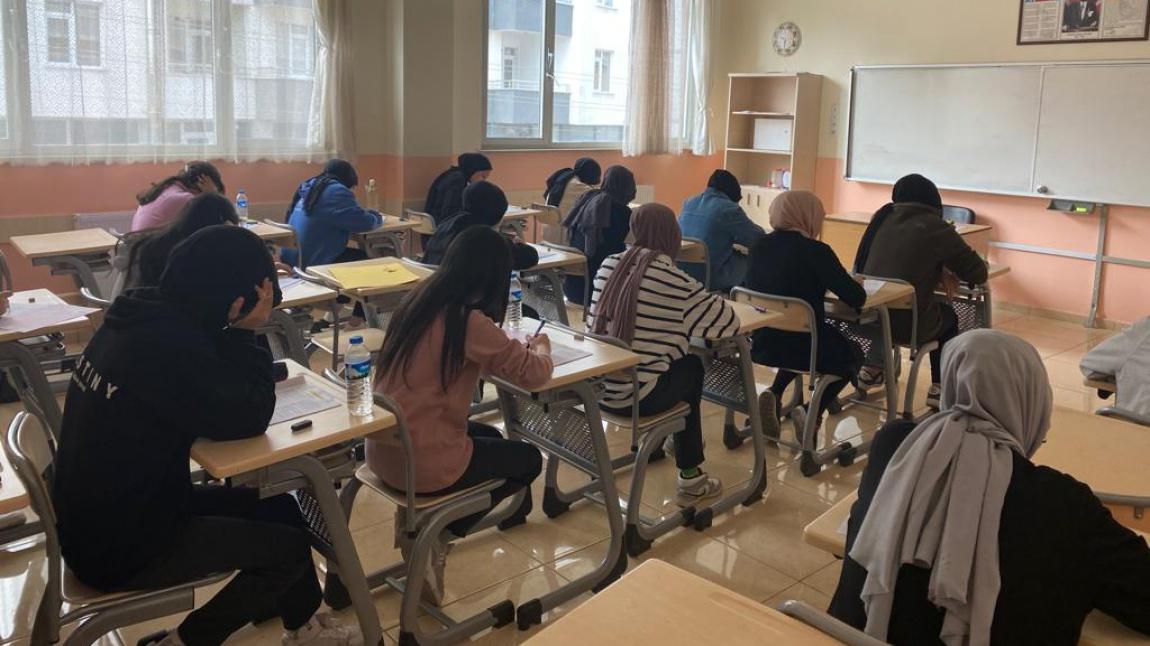 Okulumuz 11. Sınıf Öğrencilerine Deneme Sınavı Yapıldı